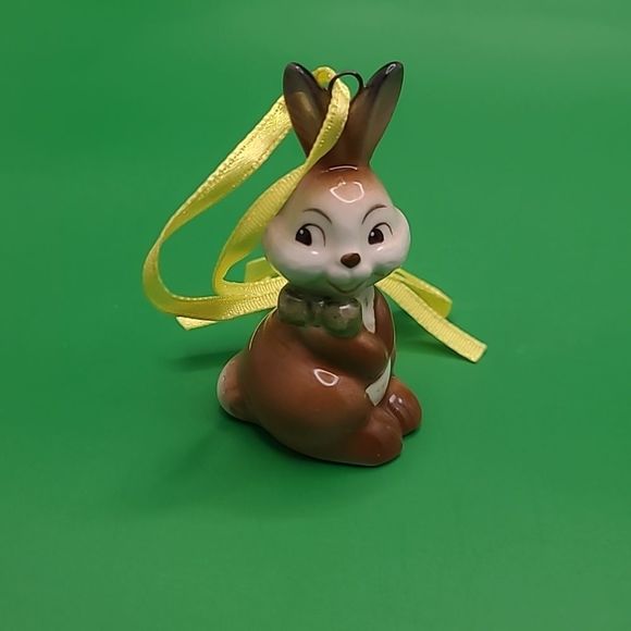 Goebel Easter "Picks of the Litter" 6 piece Rabbit ornament set - Picture 5 of 12